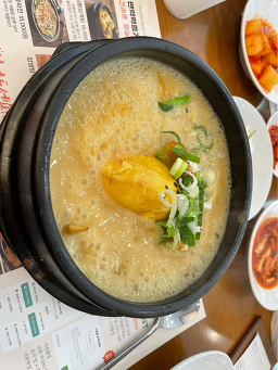 Baeksesamgyetang (백세삼계탕) 2