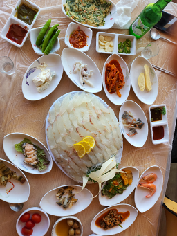 Sorahoetjip (소라횟집) 3