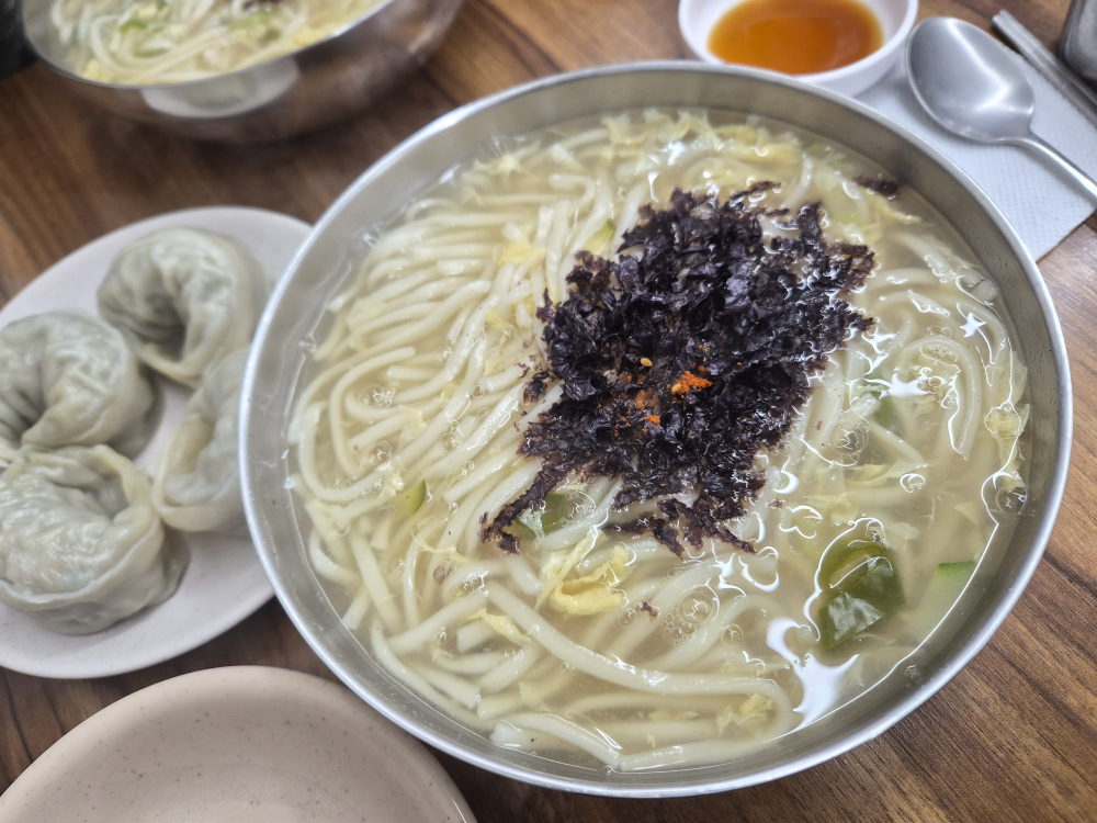 충무로칼국수 4