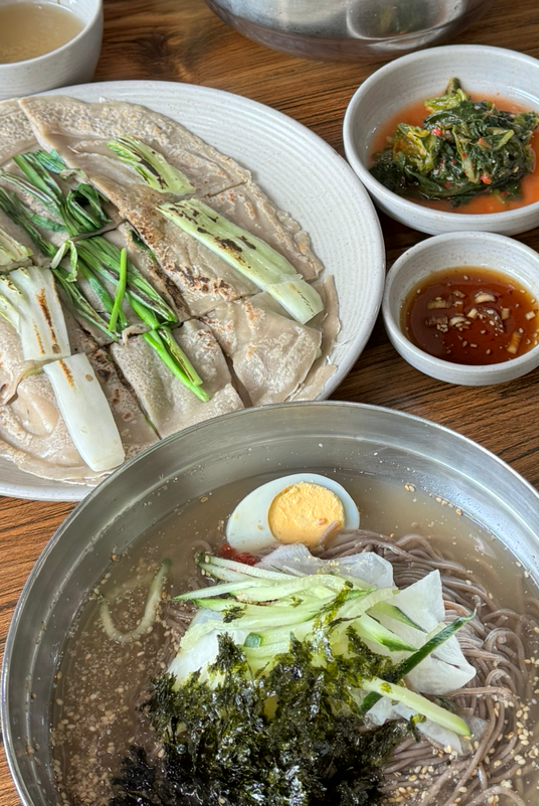 Myeongmunmakguksu (명문막국수) 1