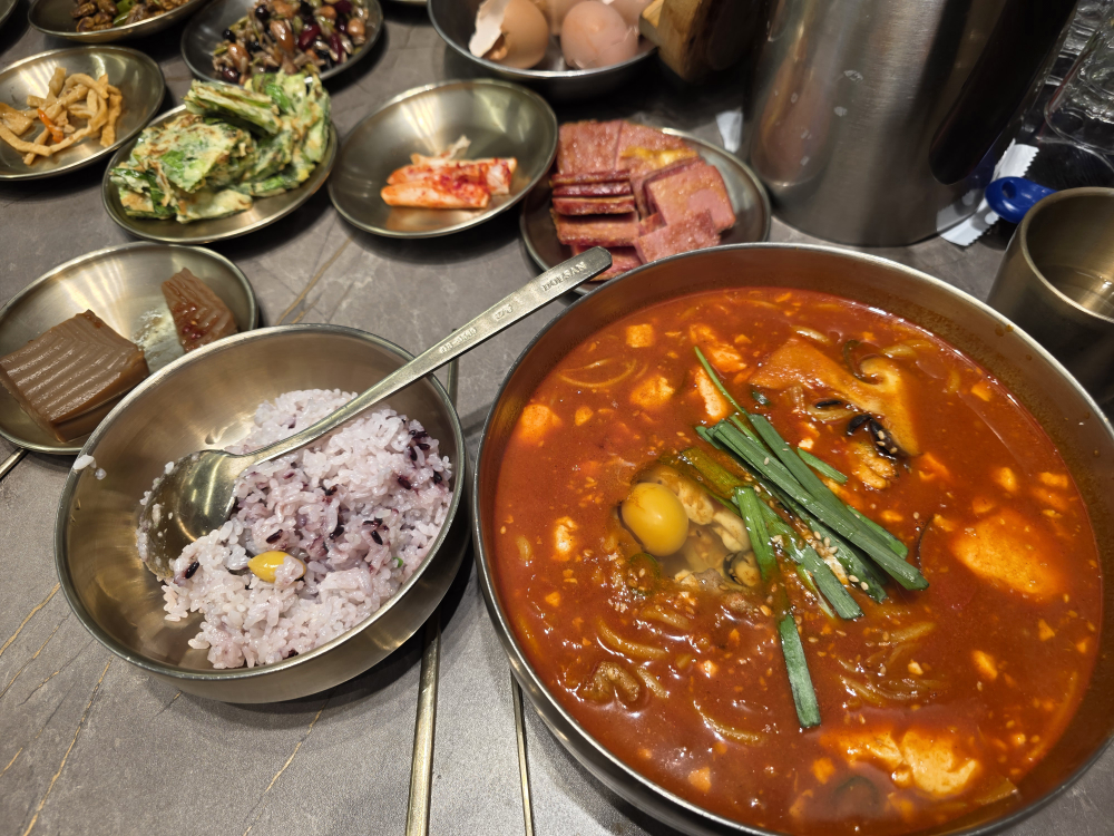 Wanttuksundubu maecheonjeom 4