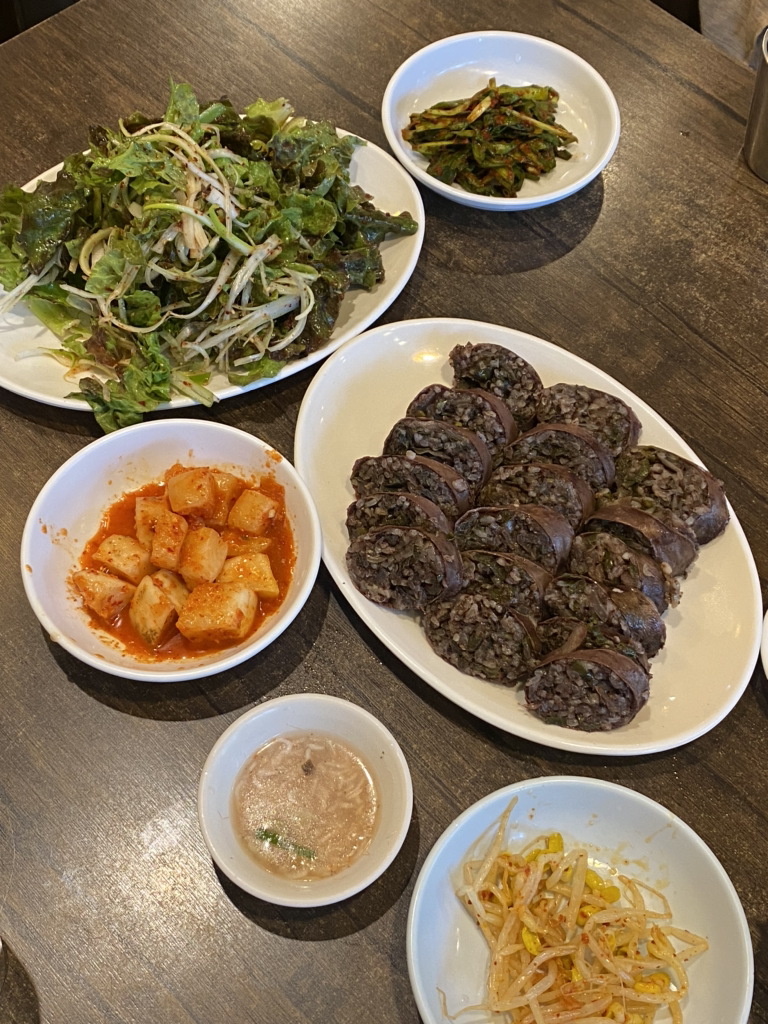 Hanyangwangsundae (한양왕순대) 3