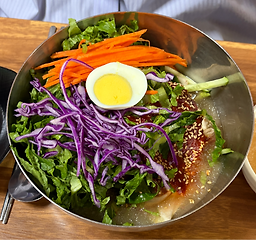Taebaekchiknaengmyeon (태백칡냉면) 2