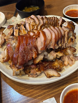 Donijokbal (도니족발) 2