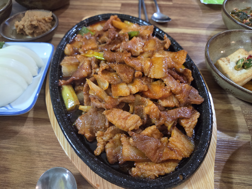 Jangdokdae (장독대) 1