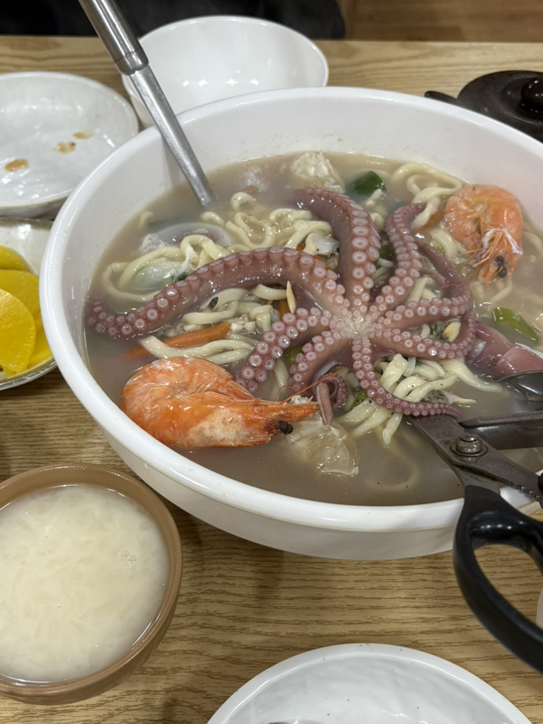 왕진물칼국수 5