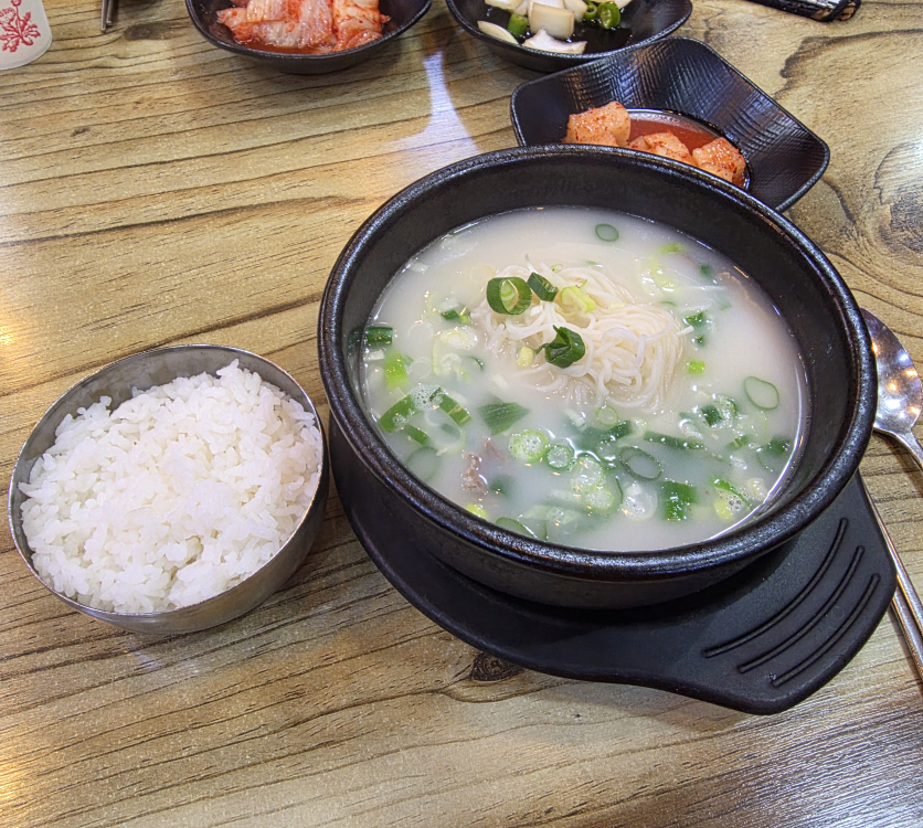 강릉뚝배기 3