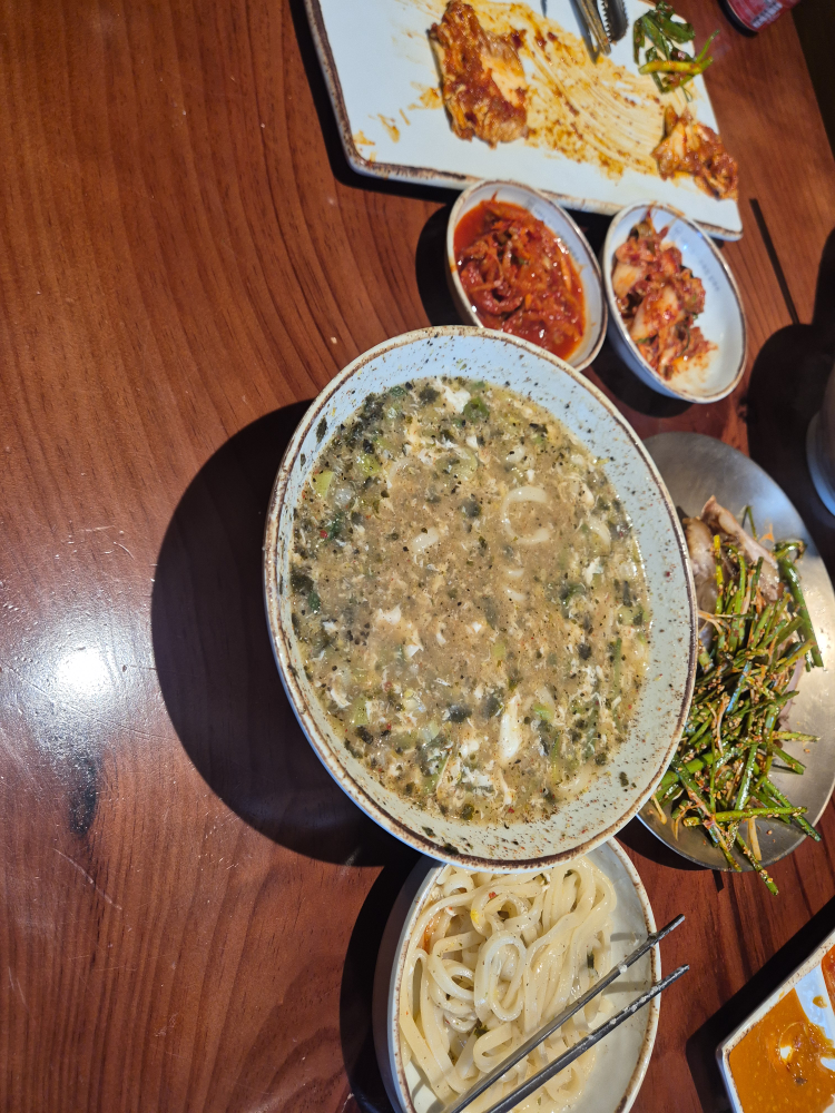 1984geusuyukjipkalguksu (1984그수육집칼국수) 2