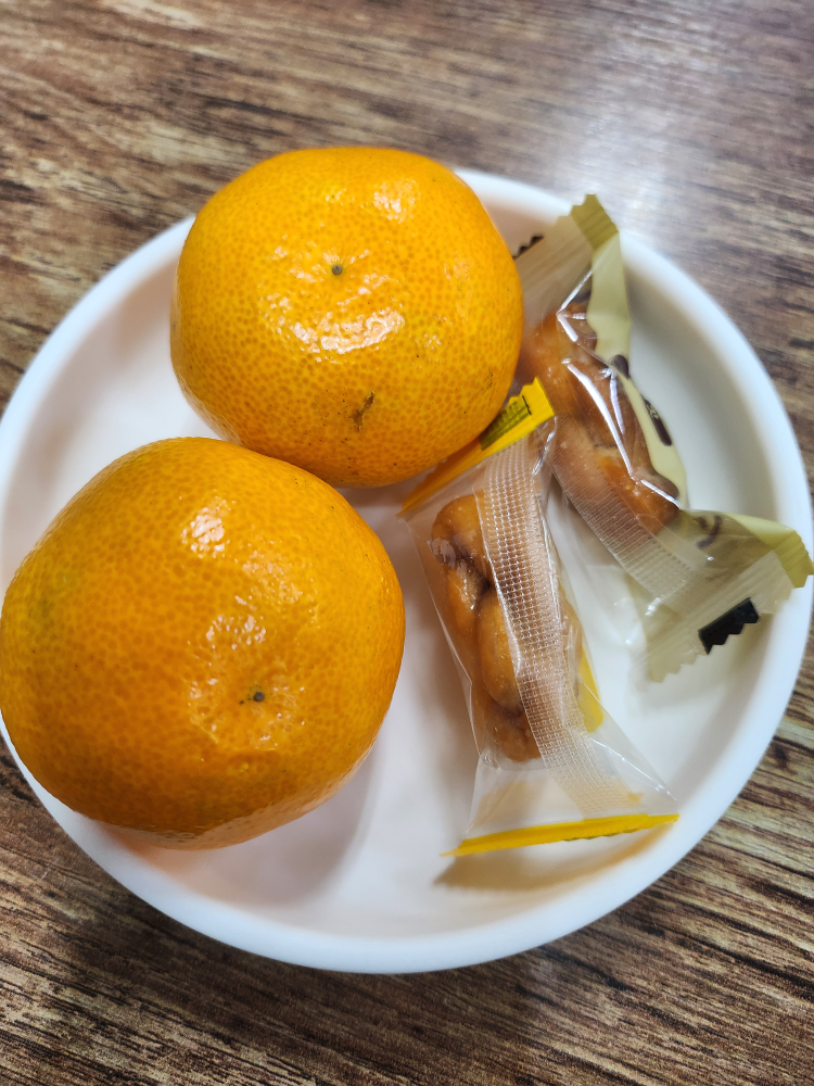Hongdukkaessambapkalguksu (홍두깨쌈밥칼국수) 3