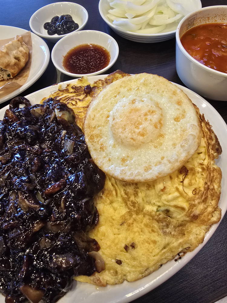 홍콩반점0410 수원망포역점 사진 3