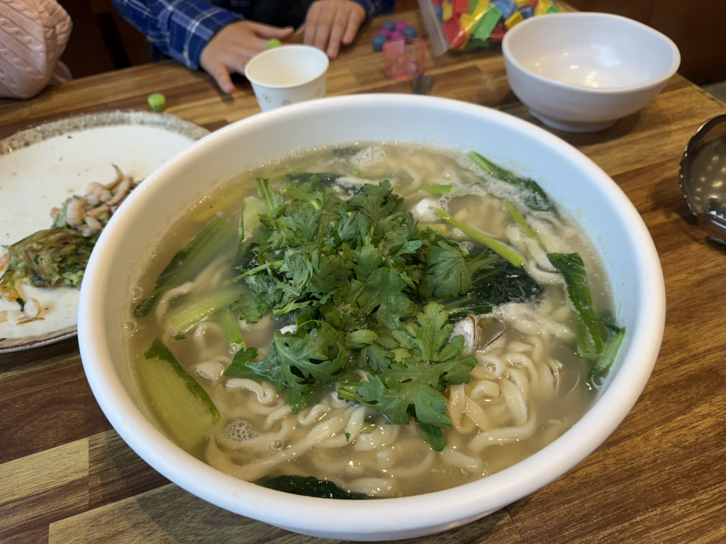 Jodolkalguksu (조돌칼국수) 2