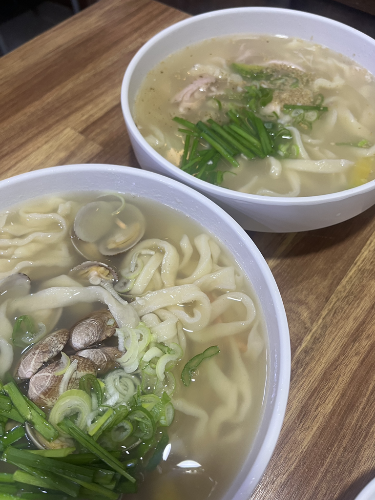 Mumyeongkalguksu (무명칼국수) 3