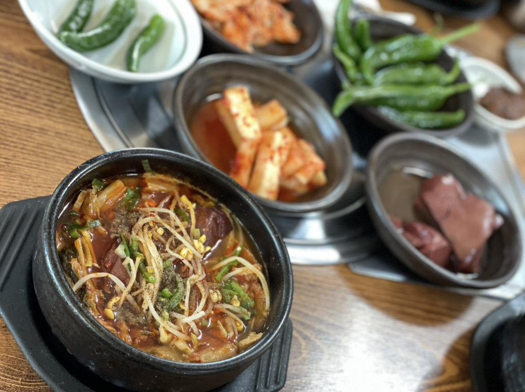 Yangpyeongbongahaejangguk (양평본가해장국) 1