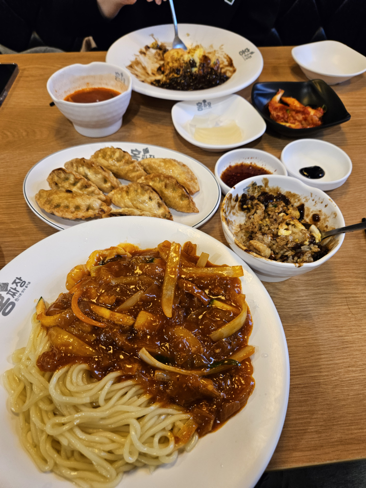 홍짜장 동국대점 사진 2
