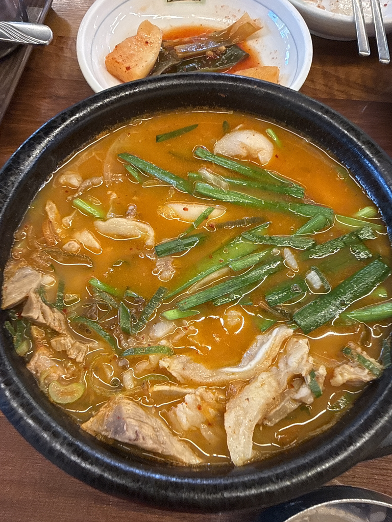 Sincheongpachapssalsundae (신청파찹쌀순대) 1