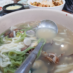 천수만바지락칼국수 1