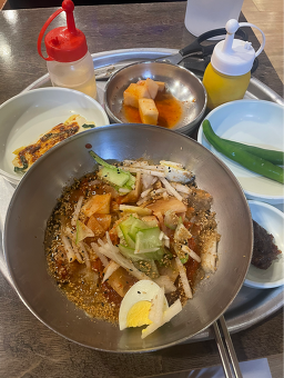 함경찬굴국밥전문점 2