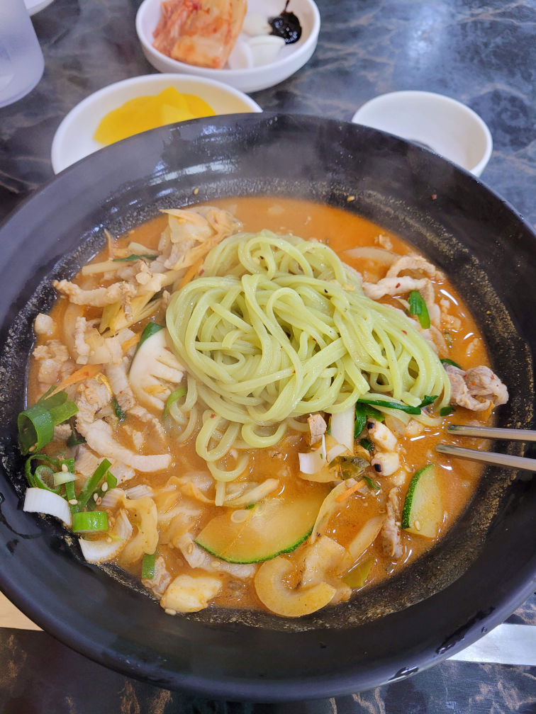 Ilpumjjamppong (일품짬뽕) 2