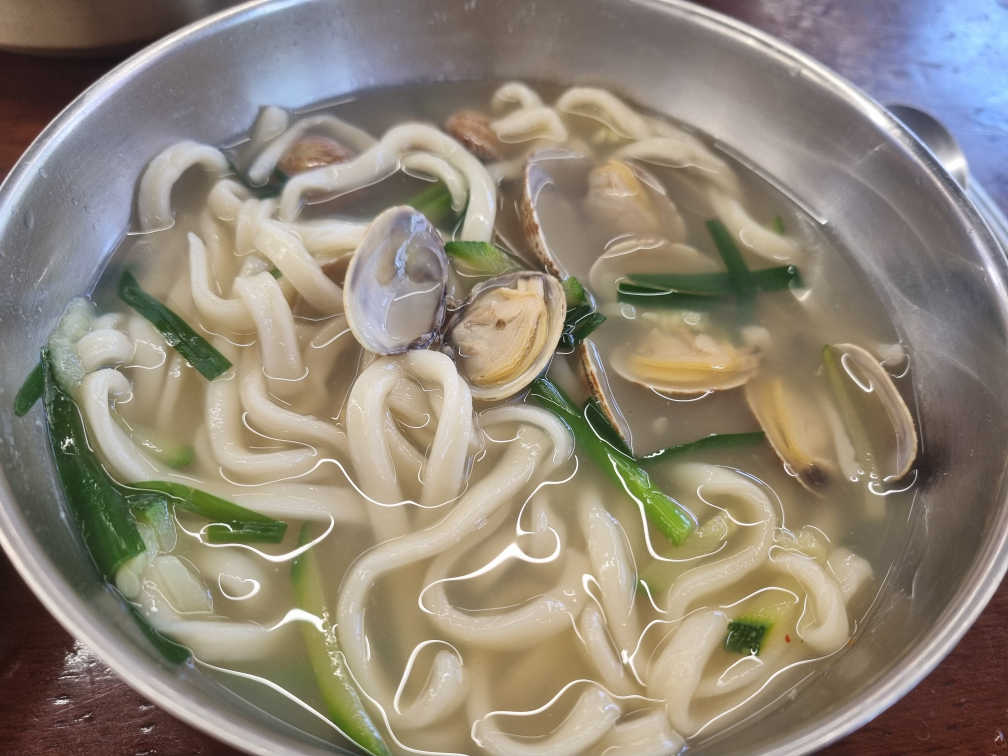 Gyeongseongkalguksu (경성칼국수) 1