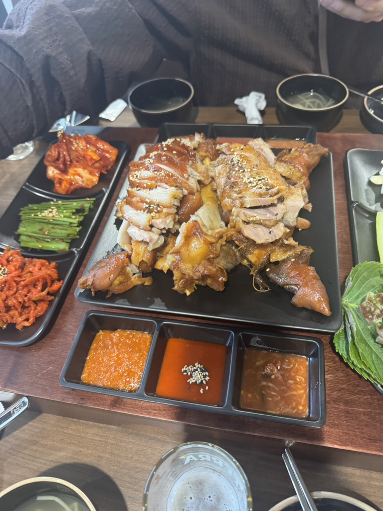 귀한족발 신내점 1