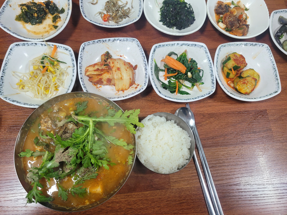 Hwayangsikdang (화양식당) 2