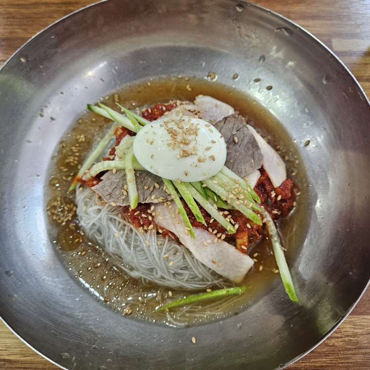 Hamheungnaengmyeon (함흥냉면) 1