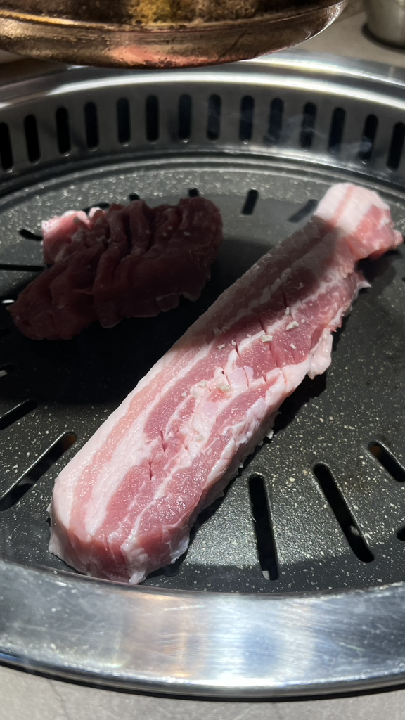Geobukidongne yeongdojeom (거북이동네 영도점) 1