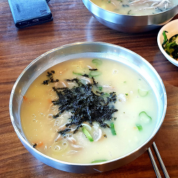 Jejuongsimimemilkalguksu (제주옹심이메밀칼국수) 2