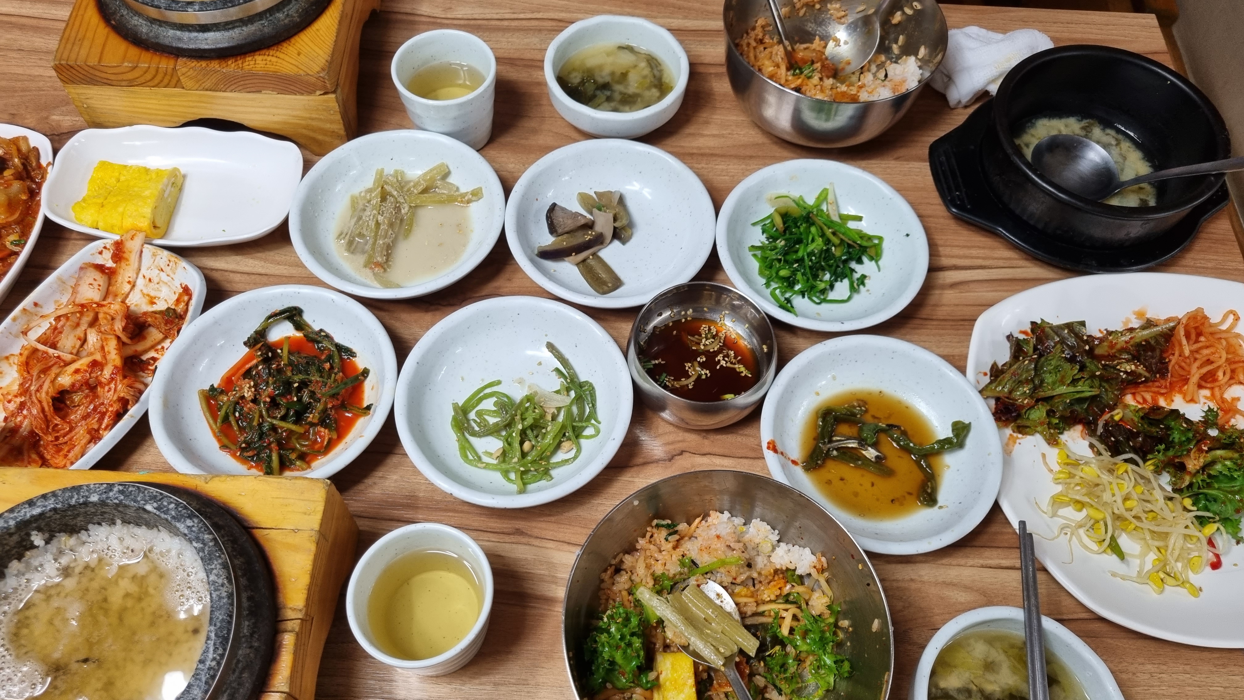 Cheongsandolsotbap (청산돌솥밥) 1
