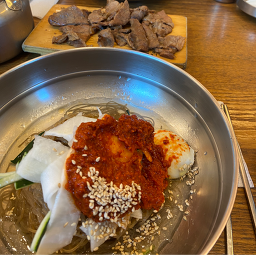 육쌈냉면 청주점, 오드커피 2