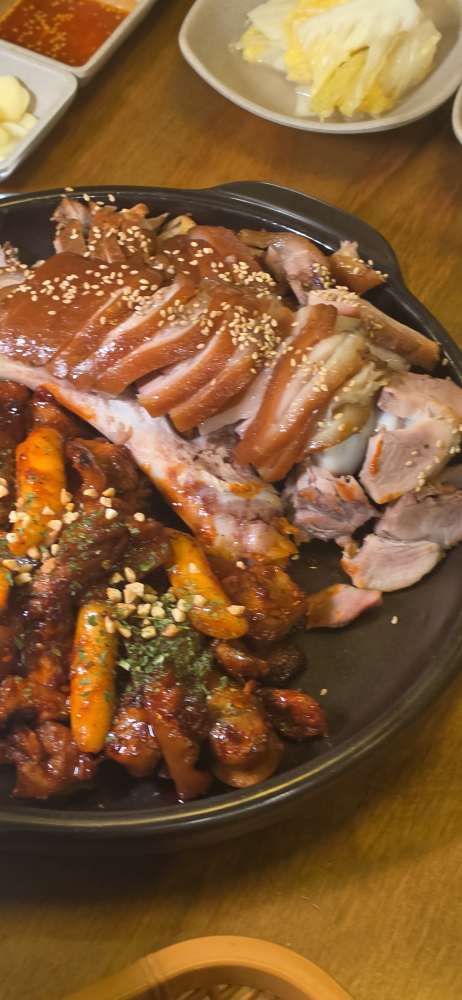Jokbalyasijang (족발야시장) 2