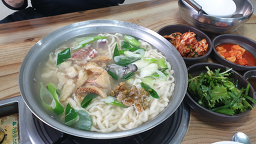마리해물칼국수 4