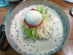 Pujimhanhaejangguk (푸짐한해장국) 2