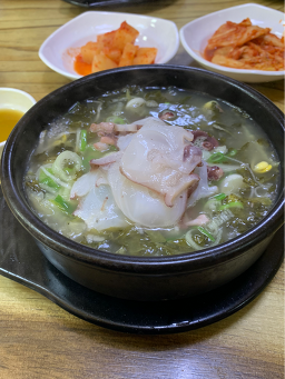 Sokchomuneogukbap (속초문어국밥) 2