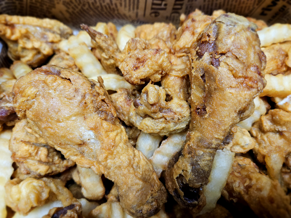 Sinjinmitongdak sancheokbonjeom (신진미통닭 산척본점) 1