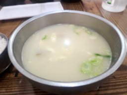 Hwangtaemaeul 4