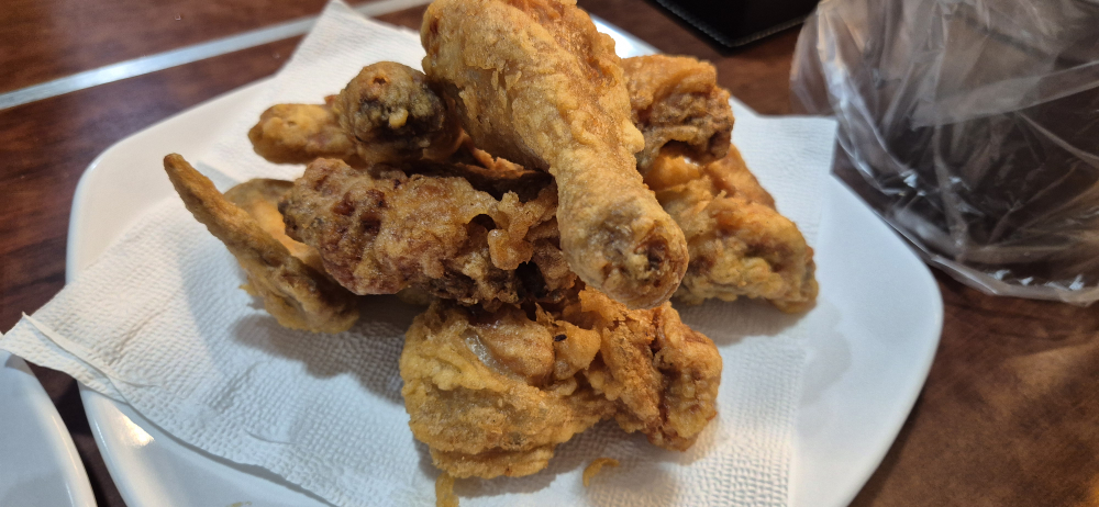 Idoryeongyangnyeomchikin (이도령양념치킨) 2