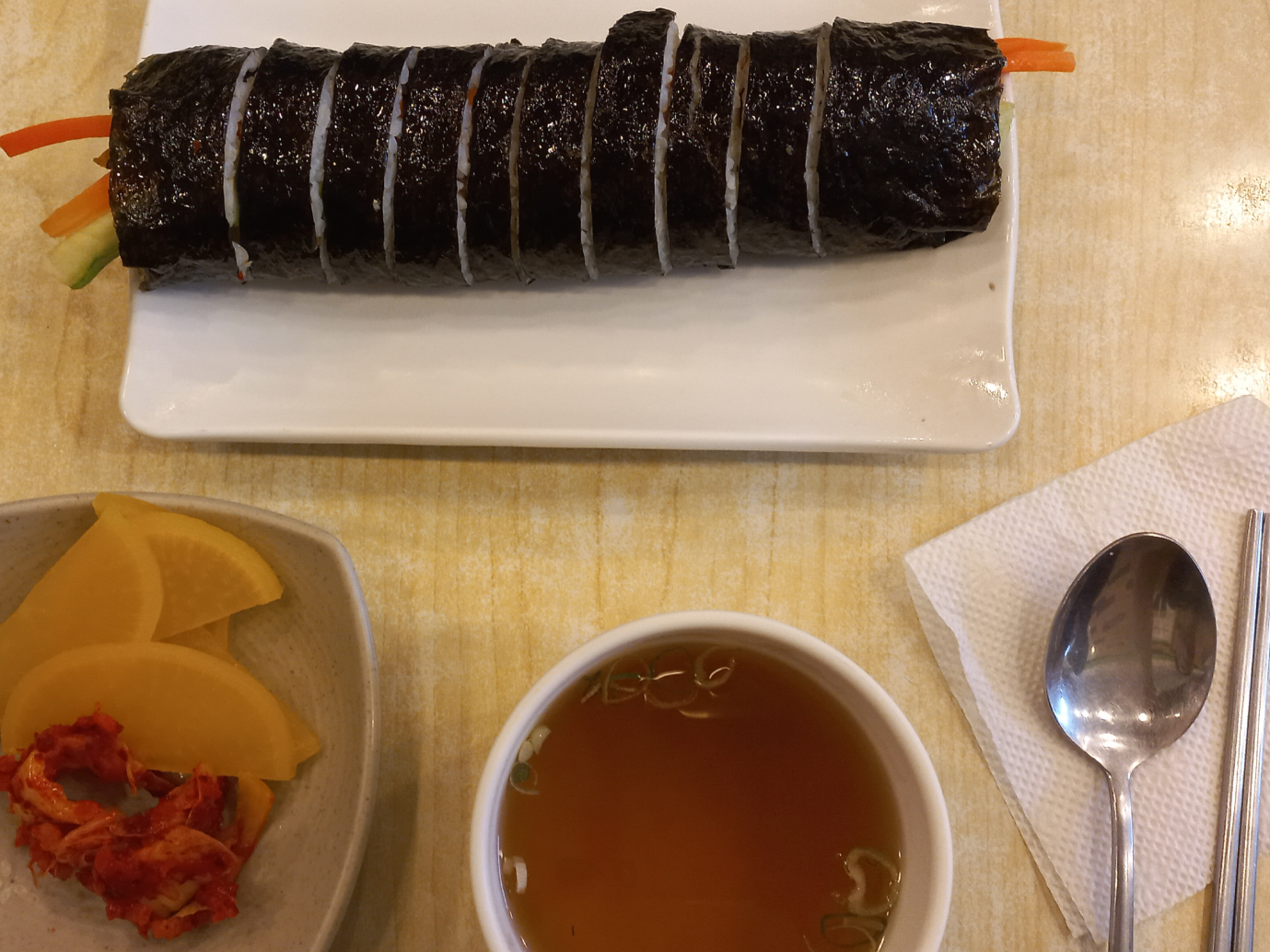 Tong somunnangimbap (통 소문난김밥) 2