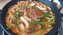Deungchonsyabeukalguksu (등촌샤브칼국수) 2