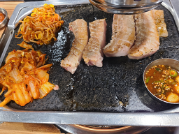 칼맞은삼겹살 강남본점 사진 5