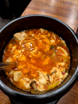 Odongjokbal (오동족발) 1