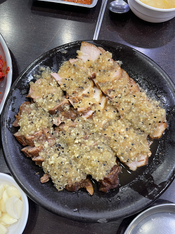 장수마늘보쌈 6