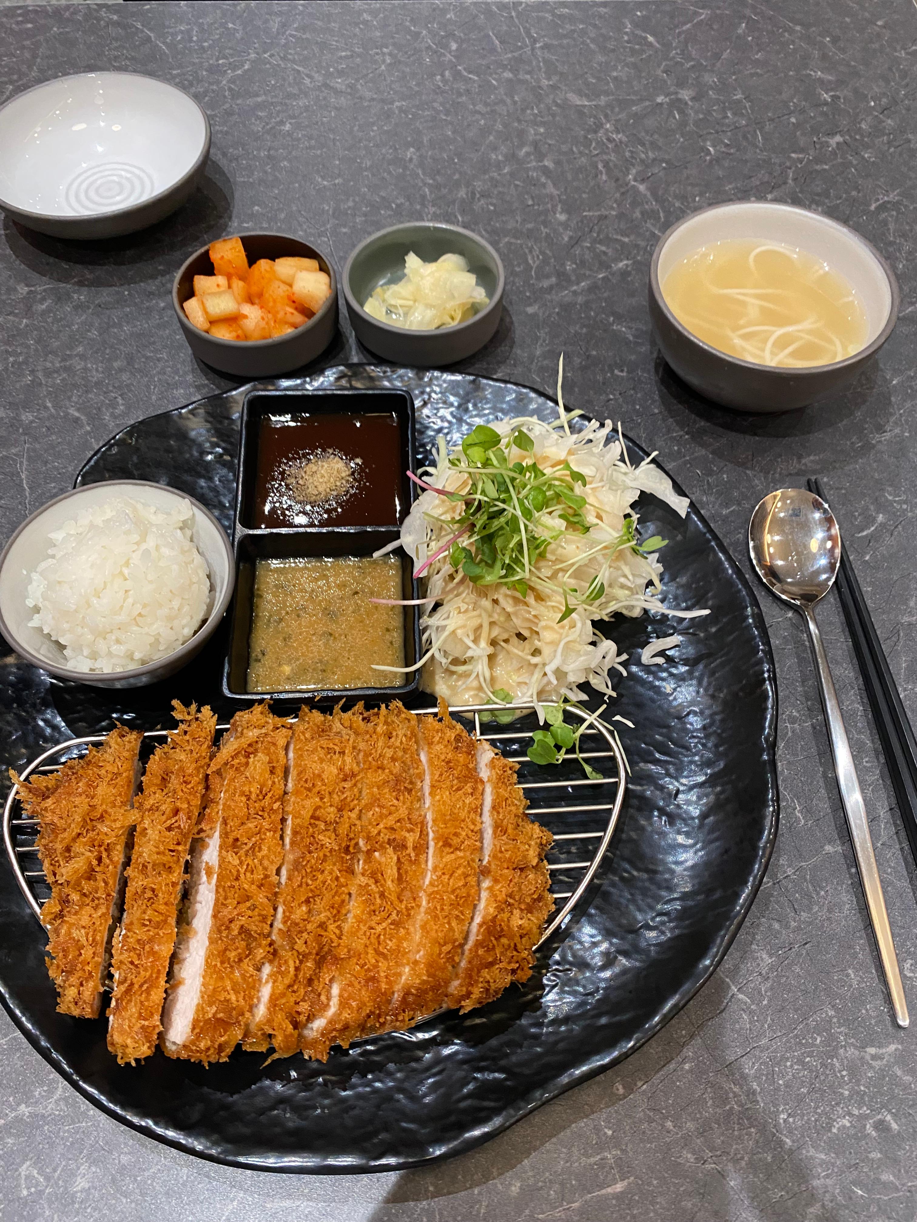 448돈까스 4