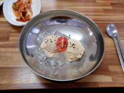 Daltteunyeongnongjohapbeopin (달뜬영농조합법인) 2
