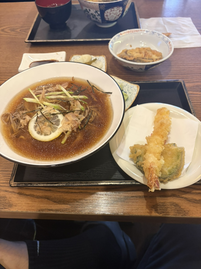 야스미 대표 사진