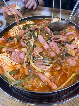 토박이 부대찌개 전문점 3