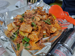 Gwasuwonmakguksu (과수원막국수) 2