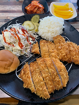 Donchimam (돈치맘) 1
