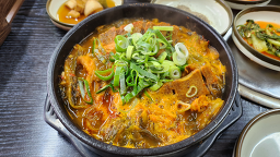 Gajeuagamjatang (가즈아감자탕) 3