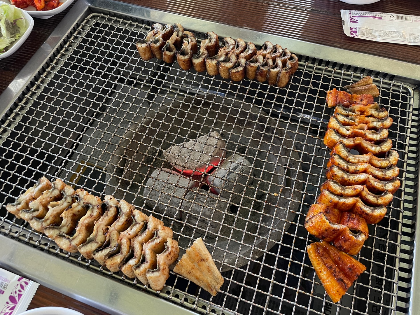 Baekunjangeomaeul (백운장어마을) 2